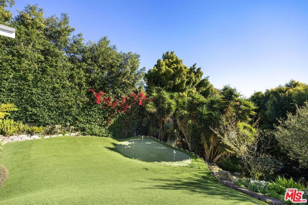 11215 W Sunset Boulevard Property Photo 10