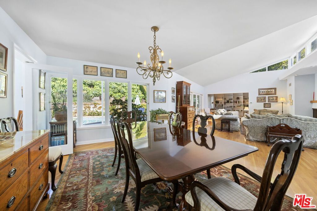 11215 W Sunset Boulevard Property Photo 24