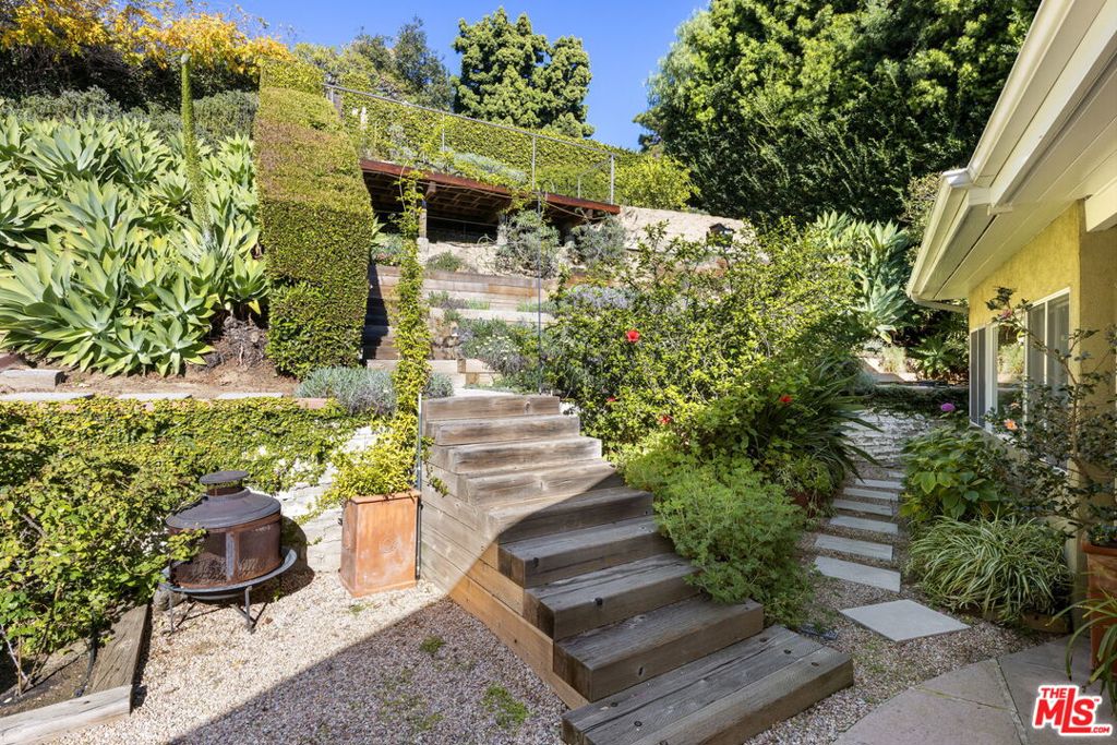 11215 W Sunset Boulevard Property Photo 65