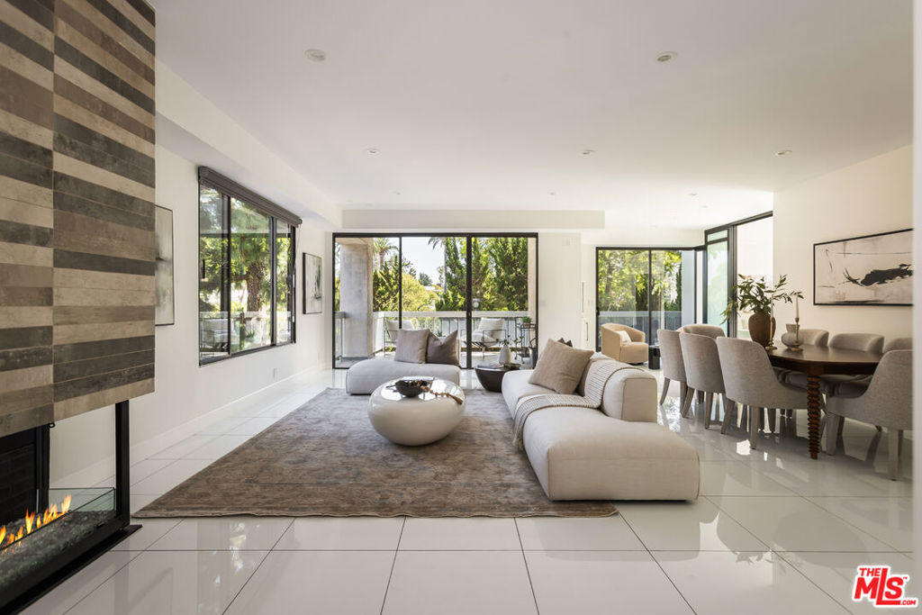 4460 Wilshire Boulevard 207 Property Photo 6