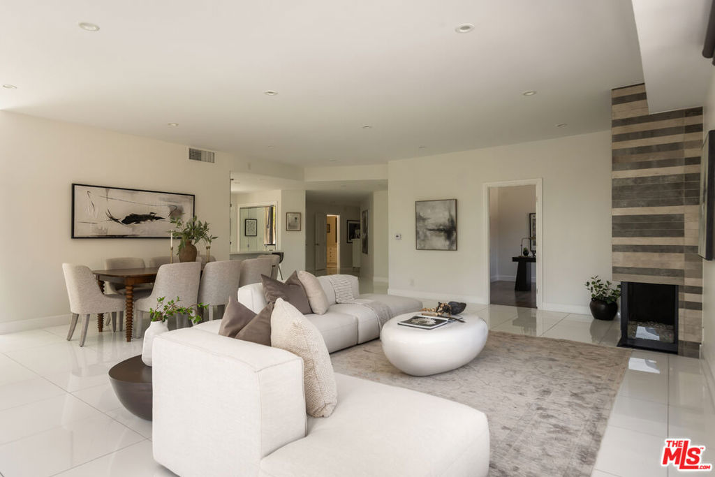 4460 Wilshire Boulevard 207 Property Photo 9