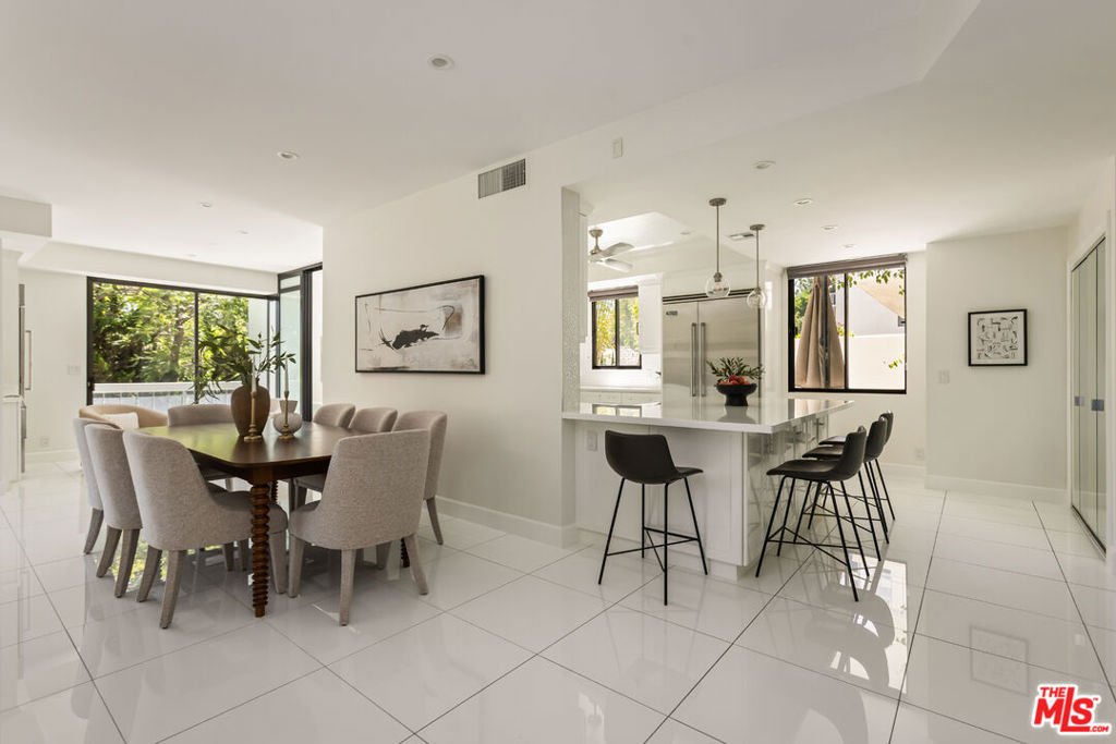 4460 Wilshire Boulevard 207 Property Photo 14