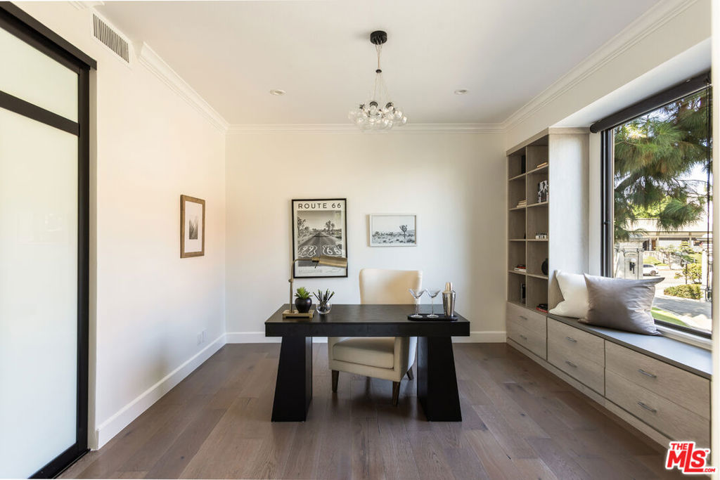 4460 Wilshire Boulevard 207 Property Photo 58