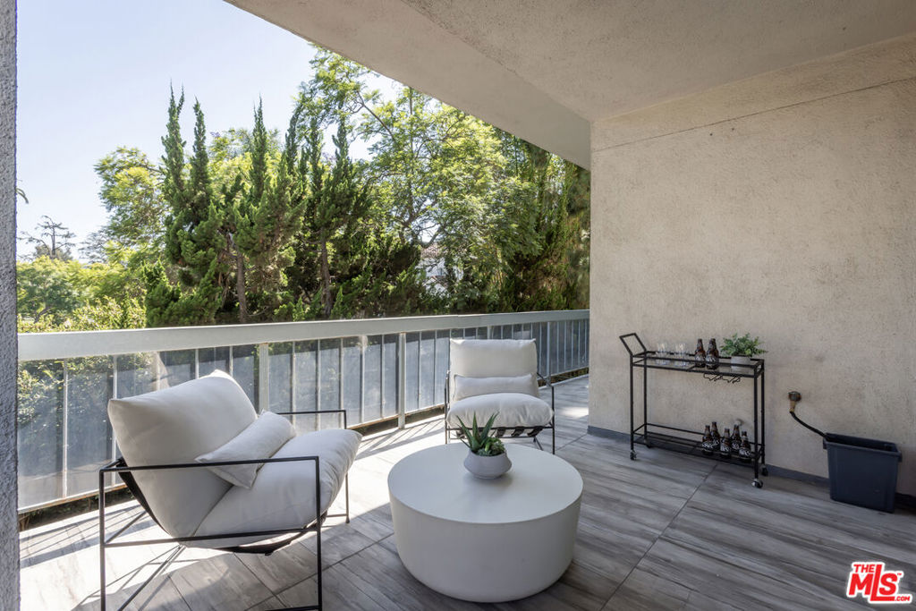 4460 Wilshire Boulevard 207 Property Photo 64