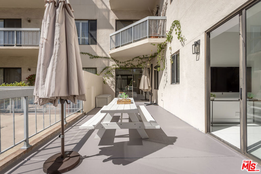 4460 Wilshire Boulevard 207 Property Photo 65