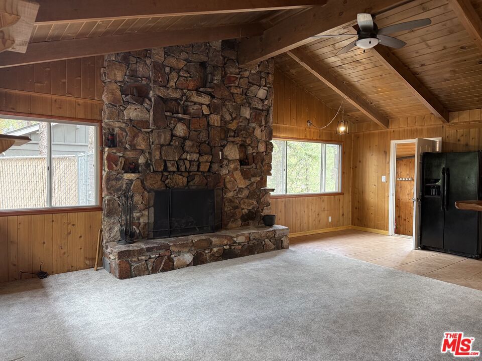 42995 Sunset Drive Property Photo 2