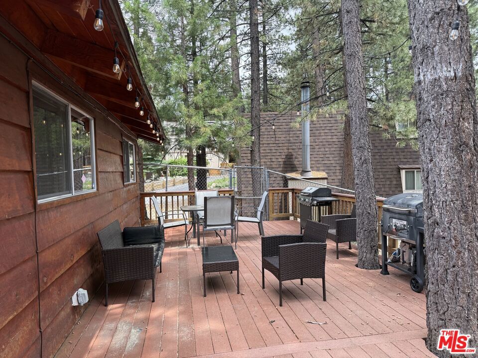 42995 Sunset Drive Property Photo 4