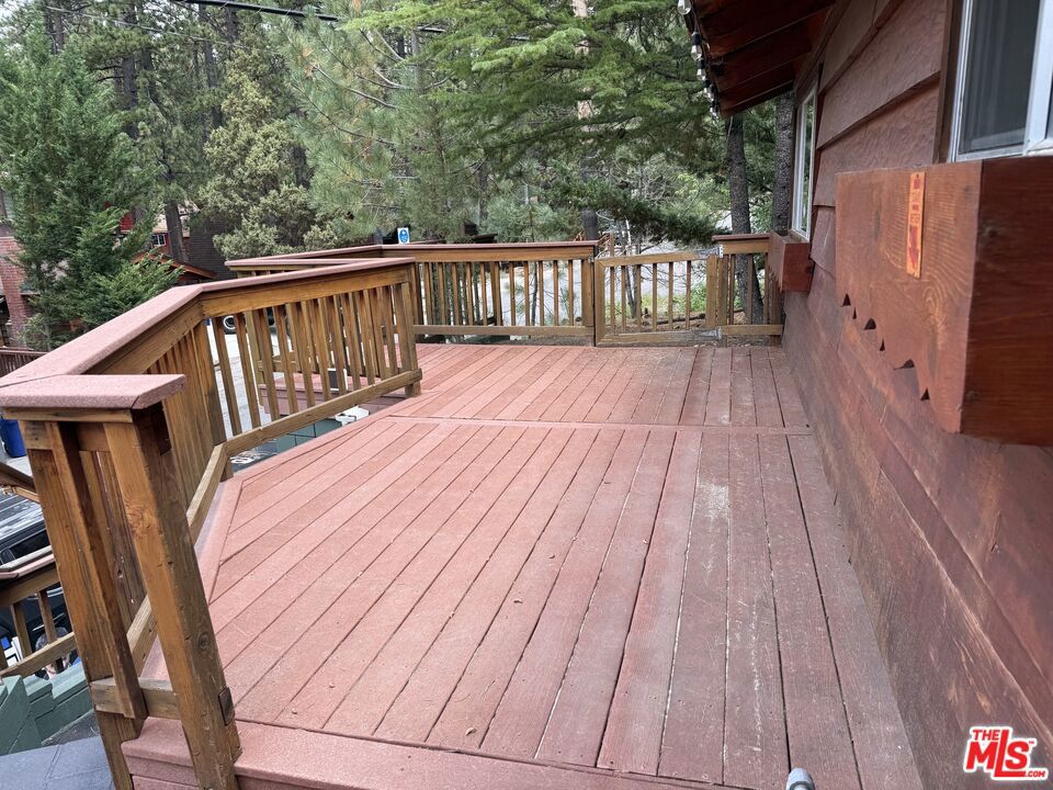 42995 Sunset Drive Property Photo 6