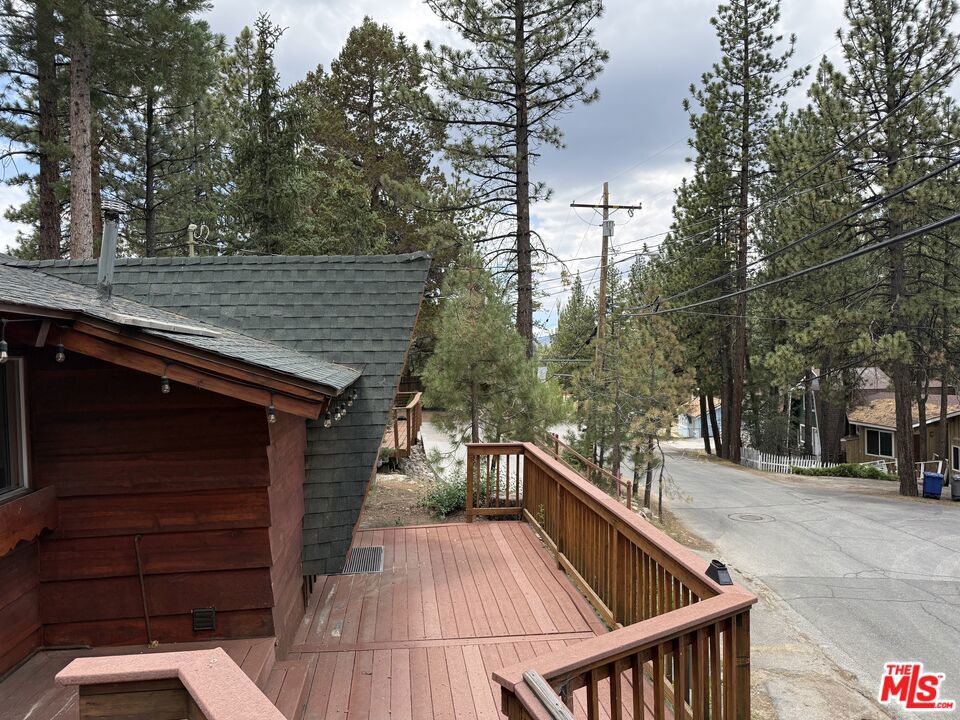 42995 Sunset Drive Property Photo 7