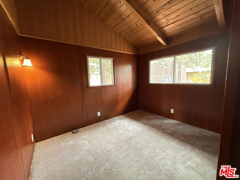 42995 Sunset Drive Property Photo 13