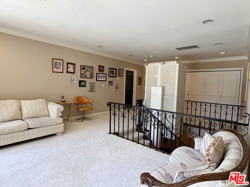 414 N Las Palmas Avenue Property Photo 23