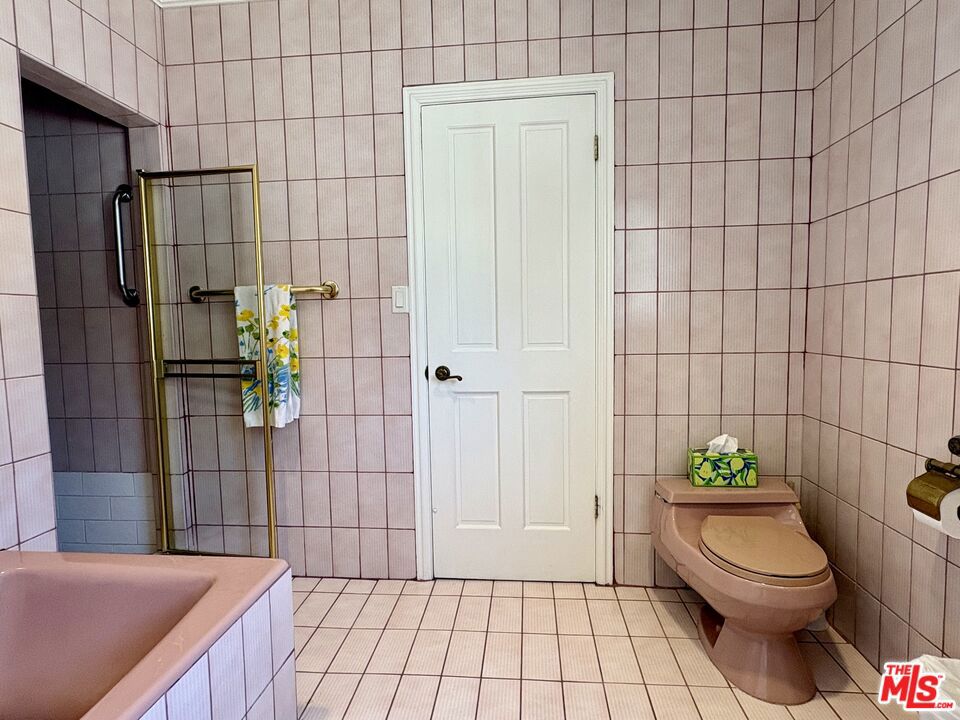 414 N Las Palmas Avenue Property Photo 28