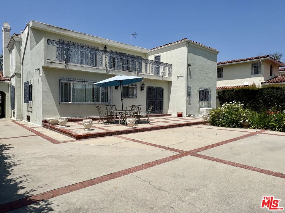 414 N Las Palmas Avenue Property Photo 45