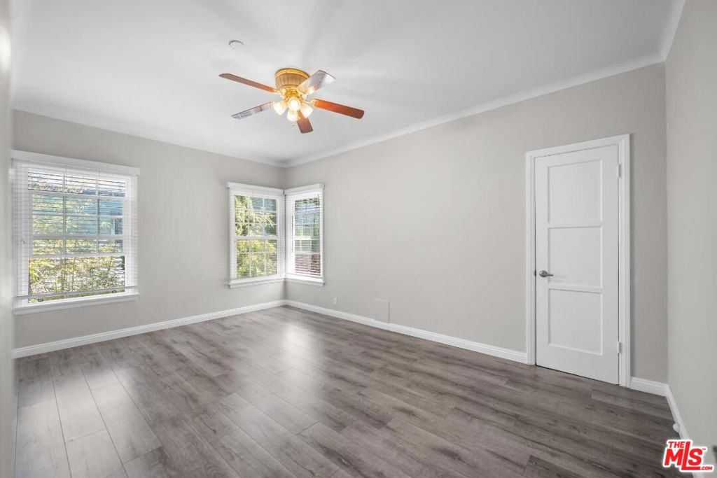 1223 1/2 4th Avenue #2 Property Photo 9