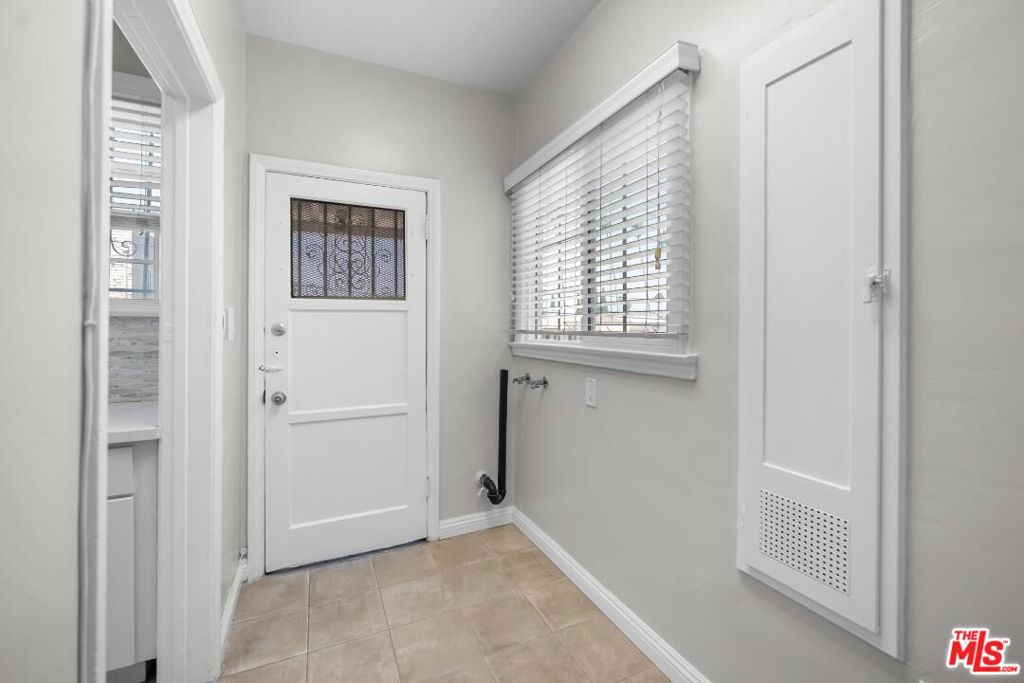 1223 1/2 4th Avenue #2 Property Photo 11