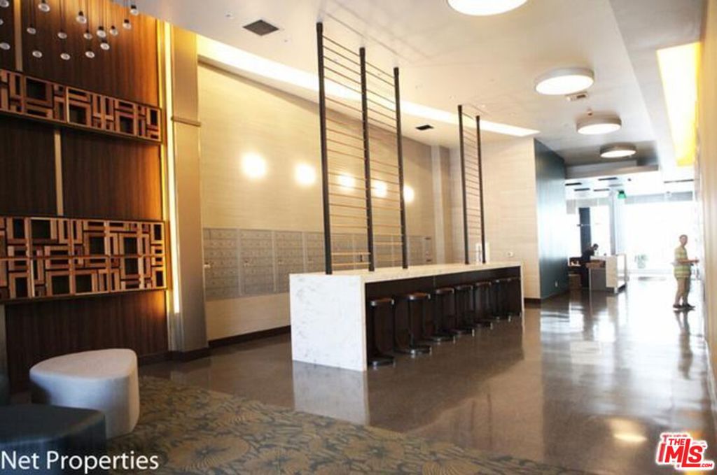 3810 Wilshire Boulevard 809 Property Photo 1