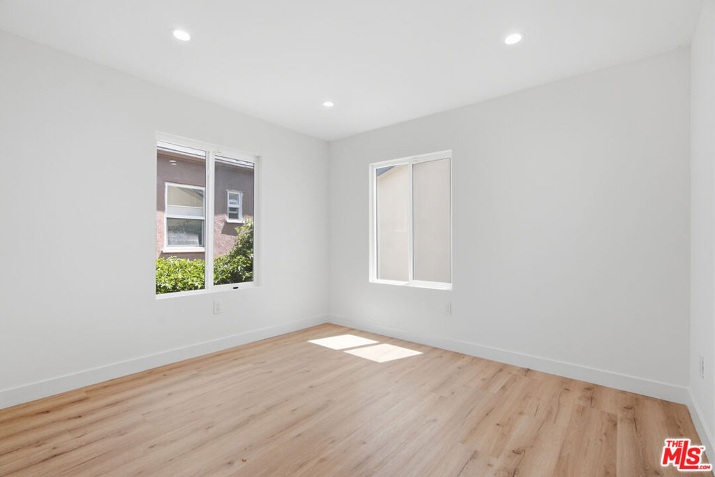 6006 2nd Avenue Property Photo 16