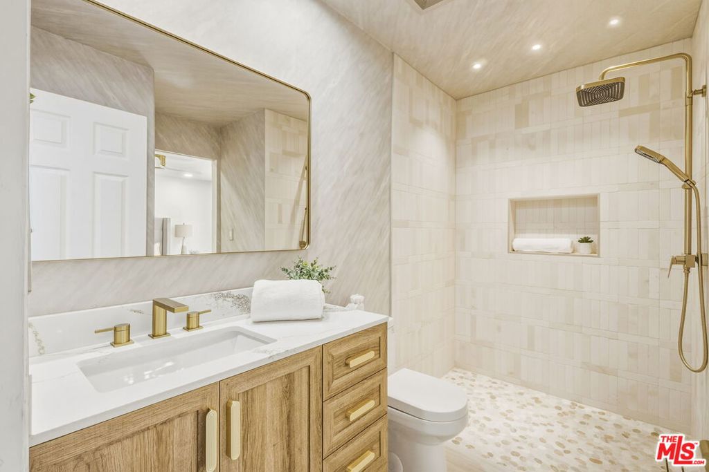 320 S Sierra Madre Property Photo 47