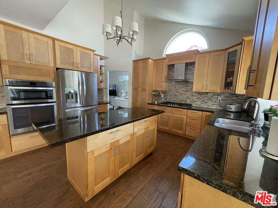 28735 Citrus Place Property Photo 22