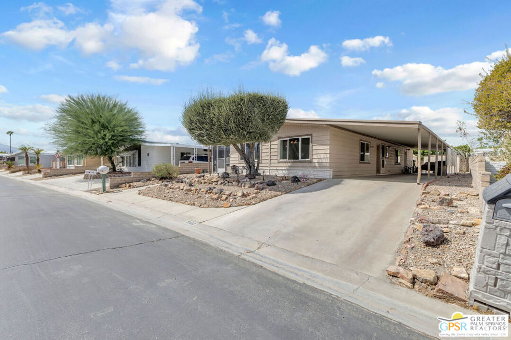 73462 Palm Greens Property Photo 2