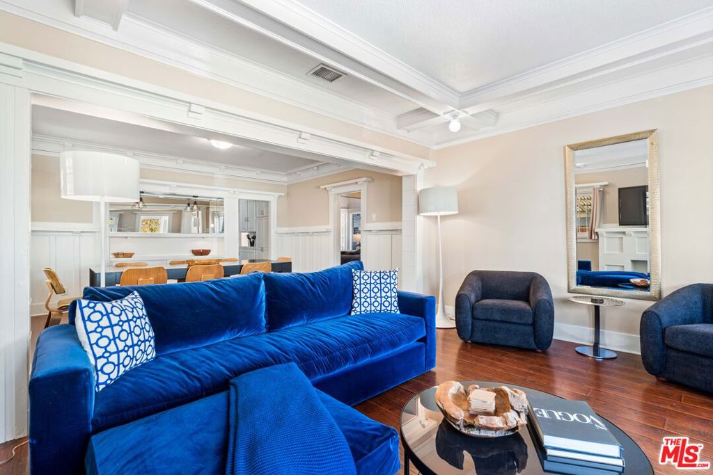 607 N Gramercy Place Property Photo 7