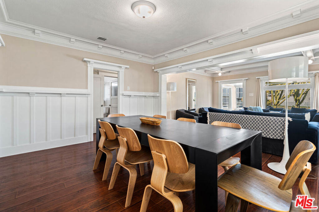 607 N Gramercy Place Property Photo 8