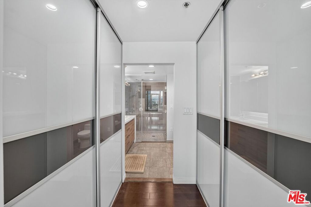 3785 Wilshire Boulevard 1212 Property Photo 17