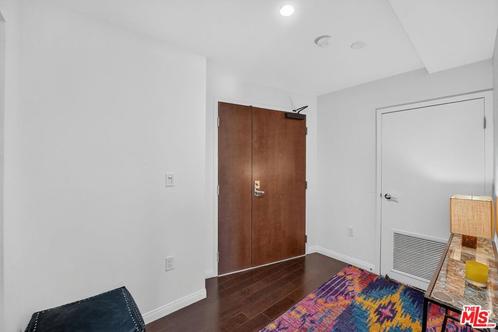 3785 Wilshire Boulevard 1212 Property Photo 26