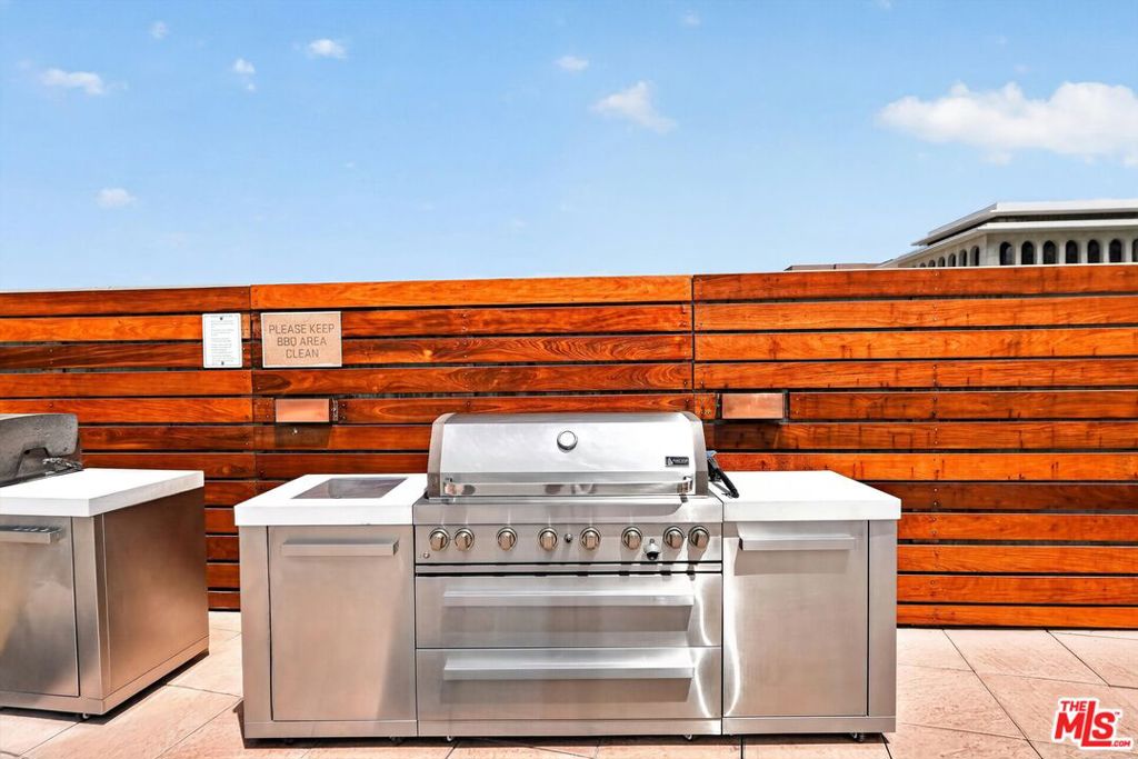 3785 Wilshire Boulevard 1212 Property Photo 29