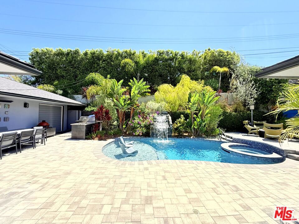5500 Shenandoah Avenue Property Photo 3