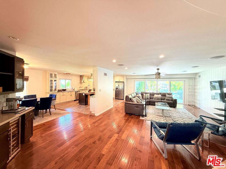 5500 Shenandoah Avenue Property Photo 9