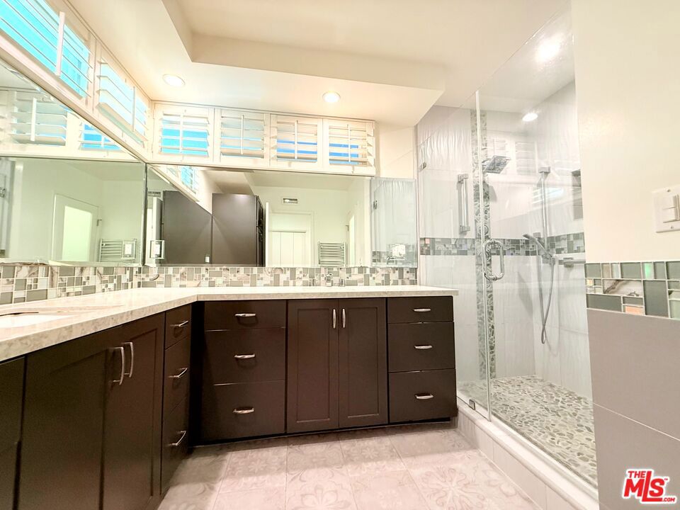 5500 Shenandoah Avenue Property Photo 23