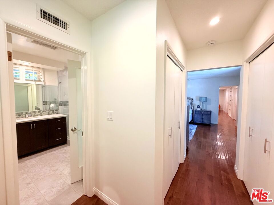 5500 Shenandoah Avenue Property Photo 25