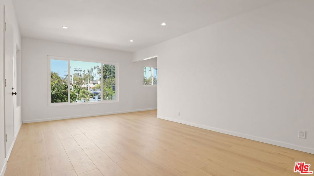 1413 18th Street D Property Photo 5