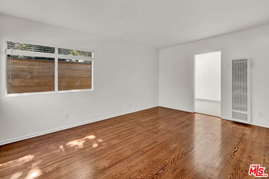 950 Euclid Street A Property Photo 4