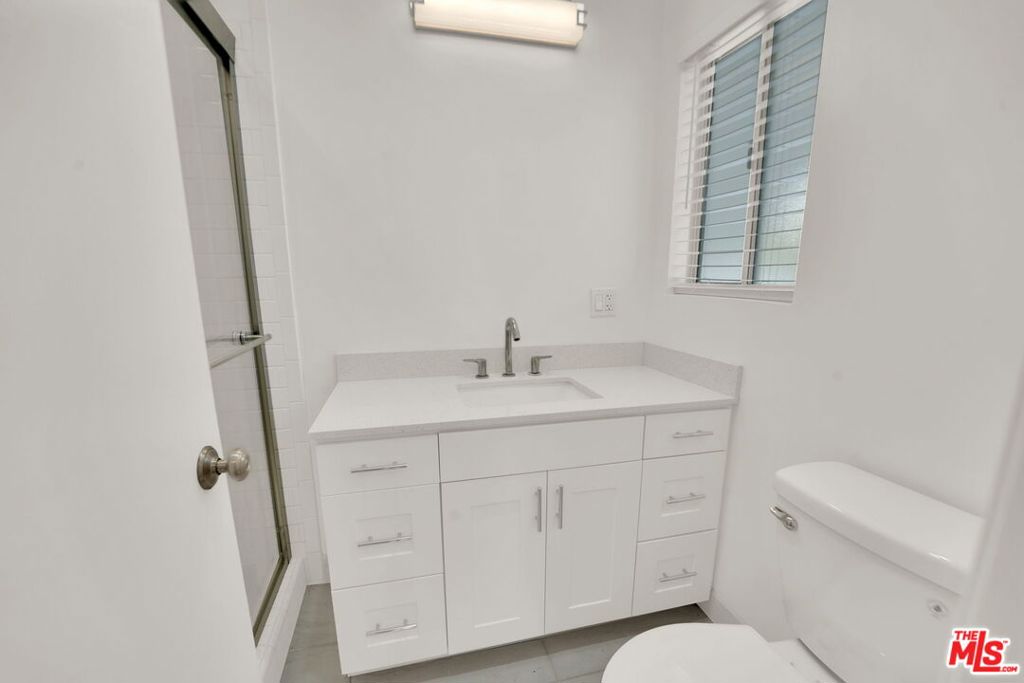 950 Euclid Street A Property Photo 12