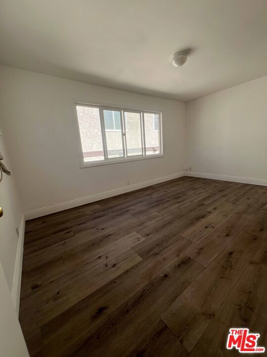 4822 Rosewood Avenue 4 Property Photo 2