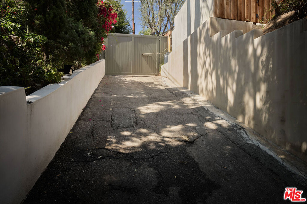 1205 Eagle Vista Drive Property Photo 45