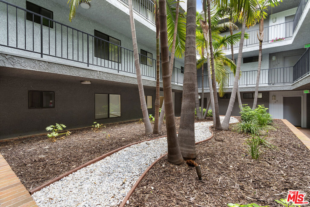 1226 Amherst Avenue 206 Property Photo 1