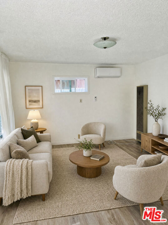 2371 Edgewater Terrace Property Photo 1