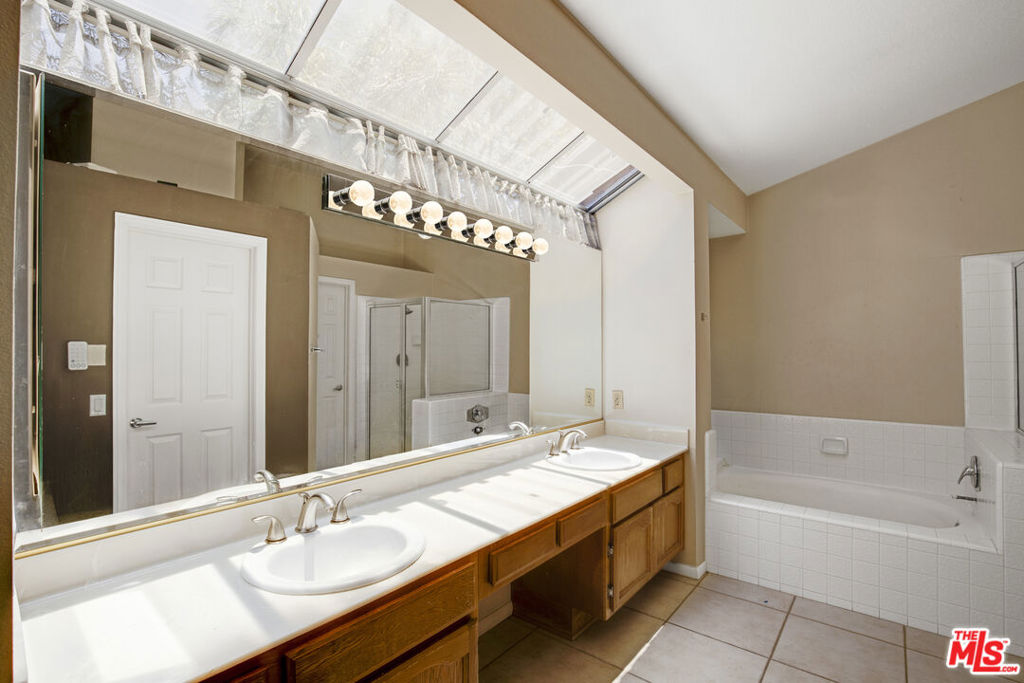28674 Kathleen Avenue Property Photo 22