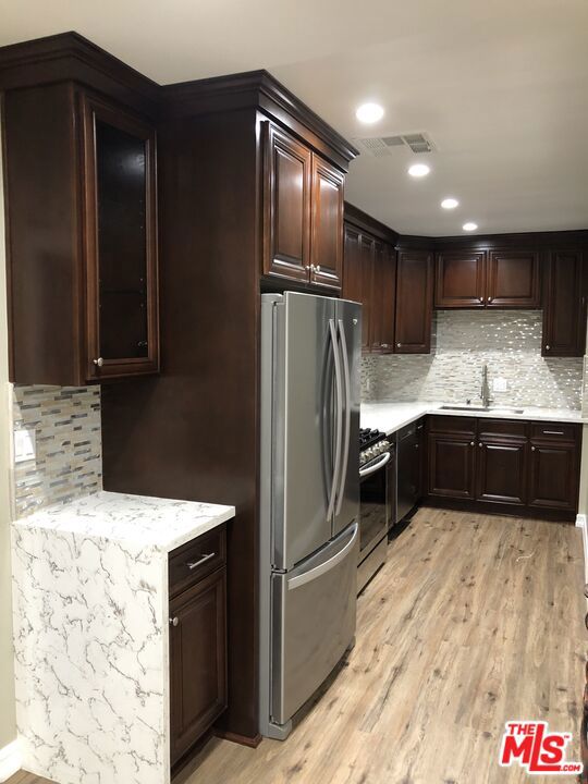 15431 Huston Street Property Photo 6