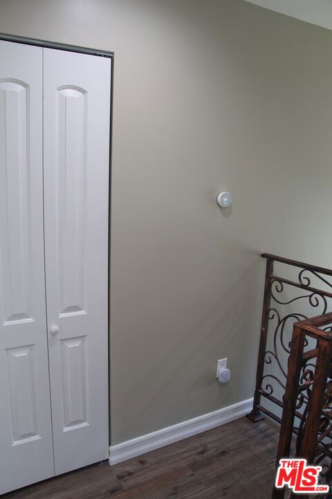 15431 Huston Street Property Photo 10