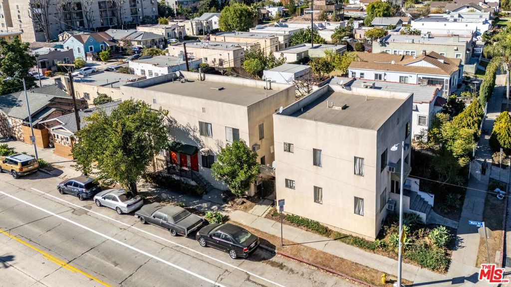 4202 Lexington Avenue Property Photo 2