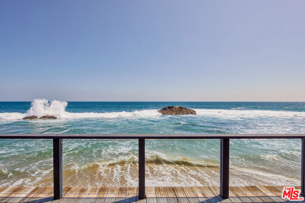 24956 Malibu Road Property Photo 4