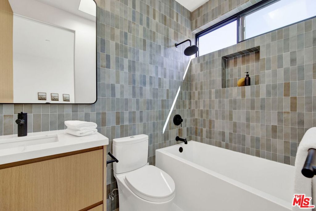 12488 Rubens Avenue Property Photo 21