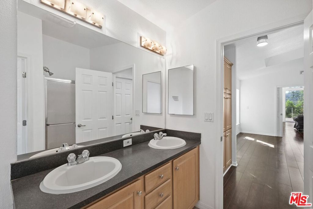 23777 Mulholland Highway 69 Property Photo 24