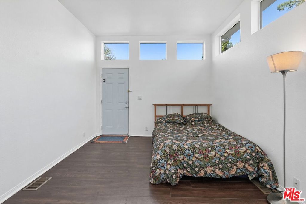 23777 Mulholland Highway 69 Property Photo 28