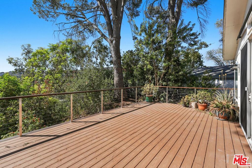 23777 Mulholland Highway 69 Property Photo 35