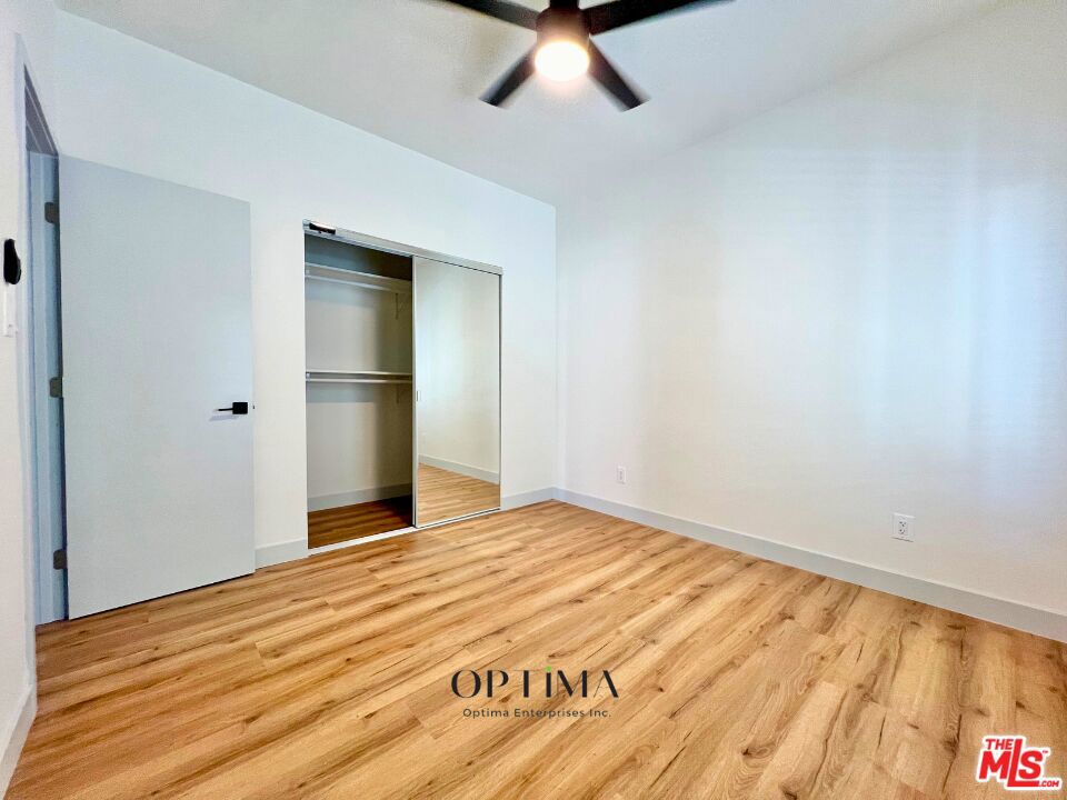 1152 E 1st Street Property Photo 18